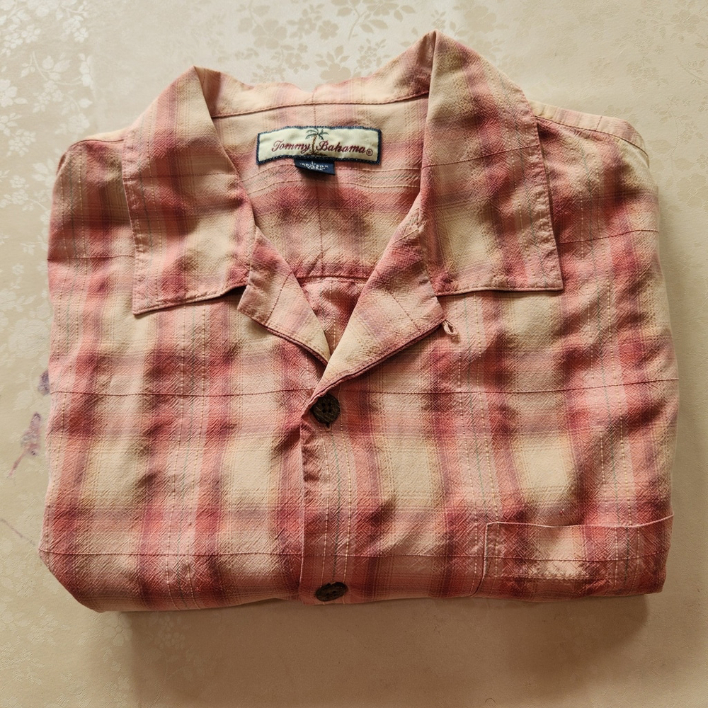 Tommy Bahama Mens 100% Silk Shirt Large Button Up Short Sleeves Relax Fit Plaid